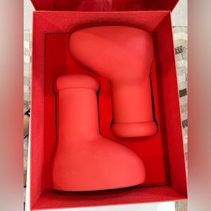 MSCHF Big Red Boot - size 11 men’s - Astro boy